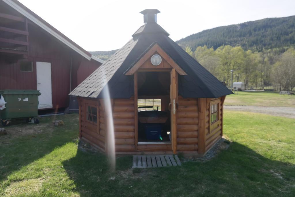Holmset Camping And Fishing Namdalseid Екстериор снимка